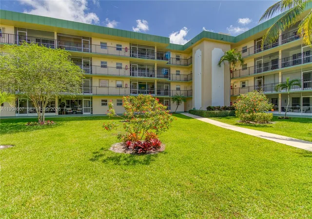 Homes for sale in Deerfield Beach, FL | 804 Se 7Th St #107, Deerfield Beach, FL 33441 | MLS# A11994007