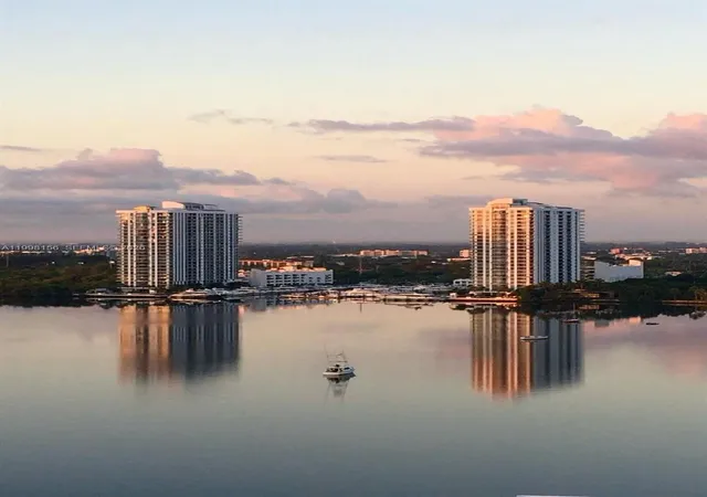 56th image of 1000 W Island Blvd #1910, Aventura, FL 33160 | MLS# A11998156