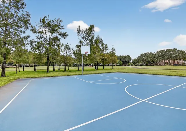 Homes for sale in Plantation, FL | 10517 Nw 10th Street, Plantation, FL 33322 | Houzeo