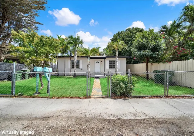 1st image of 105 Nw 7Th Ave, Homestead, FL 33030 | MLS# A11998162