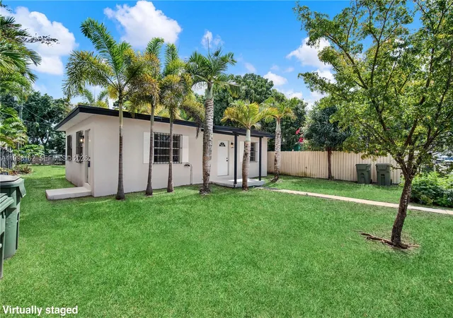 4th image of 105 Nw 7Th Ave, Homestead, FL 33030 | MLS# A11998162