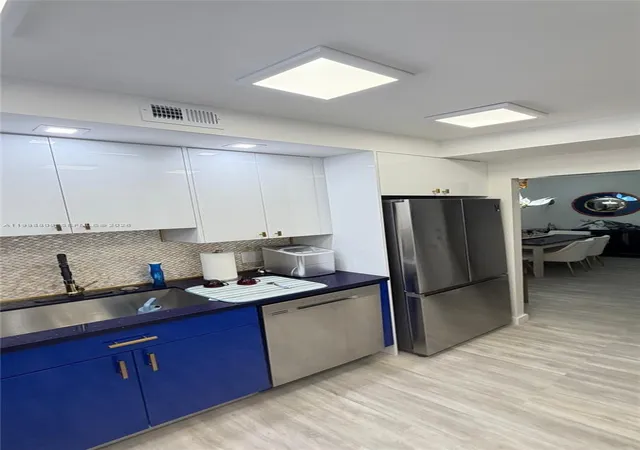 5th image of 1965 S Ocean Dr #5D, Hallandale Beach, FL 33009 | MLS# A11998809