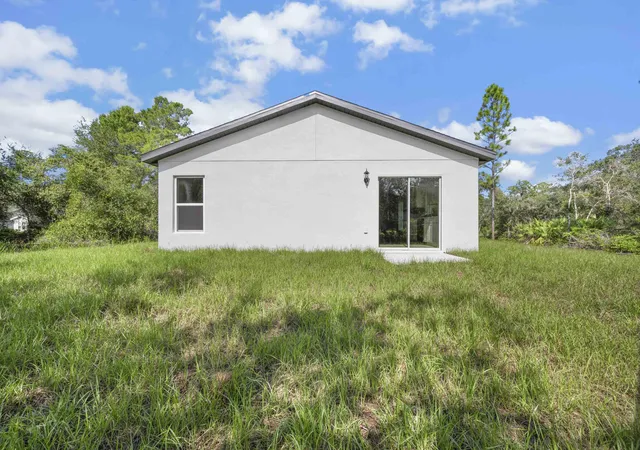 Photo 2 of Single family home for sale at 5717 Palm Dr, Fort Pierce, FL 34982 | MLS# B26013931 | Listing updated on 2026-10-01