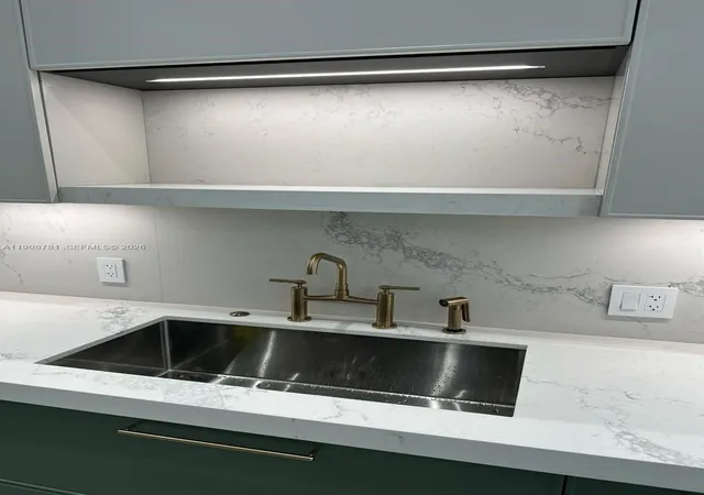 4th image of 737 Crandon Blvd 301 #301, Key Biscayne, FL 33149 | MLS# A11998781