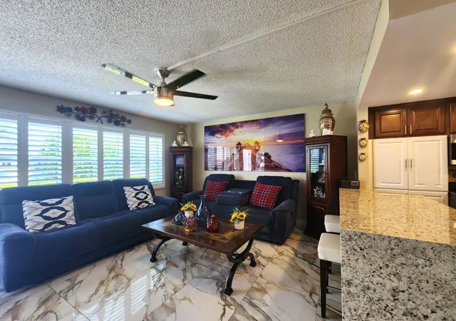 Listing Photo 4 - Condo for sale in building located at 1012 Ellesmere A, Deerfield Beach, FL 33442 - Unit #1012