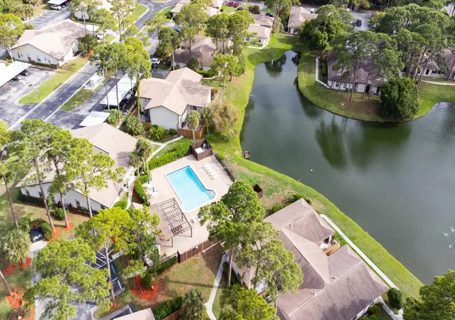 Townhouse for sale at 2811 Stoneway Ln #B, Fort Pierce, FL 34982 | MLS# B26014153