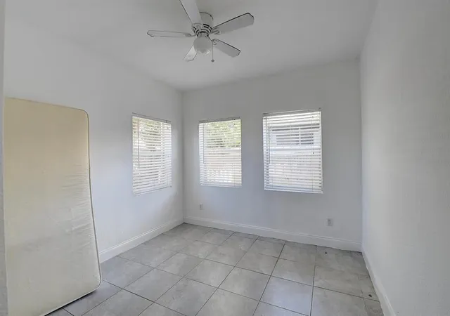 Homes for sale in Delray Beach, FL | 707 Sw 9Th Ct, Delray Beach, FL 33444 | MLS# B26014205
