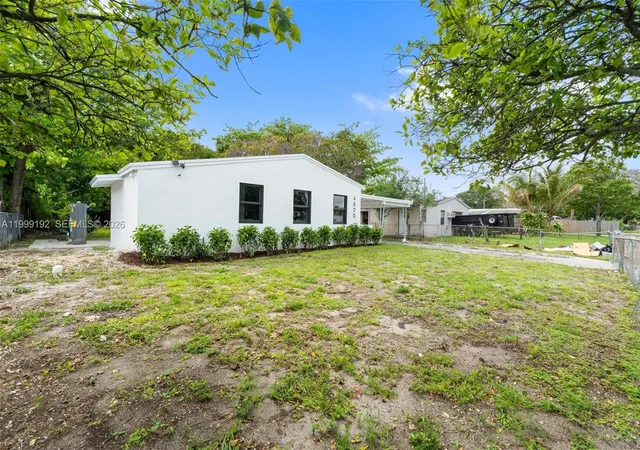 Homes for sale in West Park, FL | 4520 Sw 33Rd Dr, West Park, FL 33023 | MLS# A11999192