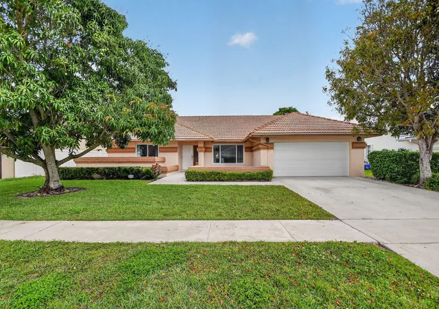 Homes for sale in Boynton Beach, FL | 9501 Majestic Wy, Boynton Beach, FL 33437 | MLS# B26014219