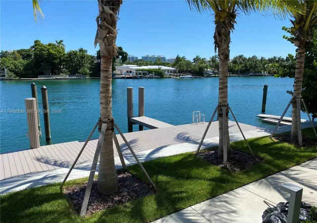 2nd image of 9521 E Bay Harbor Dr, Bay Harbor Islands, FL 33154