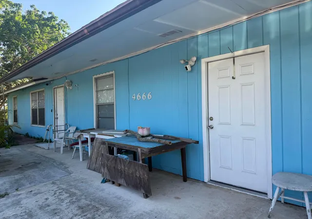 Photo 3 of Single family home for sale at 4666 E Holt, West Palm Beach, FL 33415 | MLS# B26014382 | Listing updated on 2026-09-23