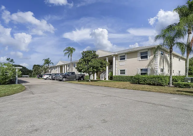 Homes for sale in Vero Beach, FL | 700 Lake Orchid Cir #209, Vero Beach, FL 32962 | MLS# B26014432