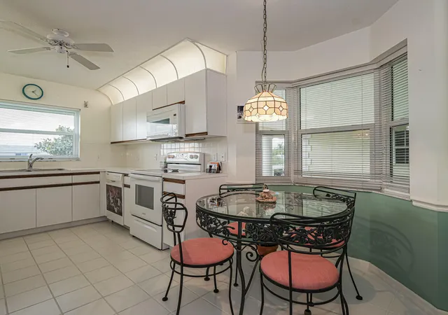 Homes for sale in Vero Beach, FL | 700 Lake Orchid Cir #209, Vero Beach, FL 32962 | MLS# B26014432