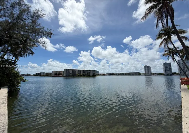 2nd image of 18151 Ne 31St Ct #505, North Miami Beach, FL 33160 | MLS# A11999483