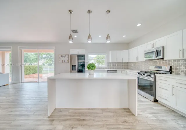 2nd image of 15261 Sw 108Th Ter, Miami, FL 33196 | MLS# A11992231
