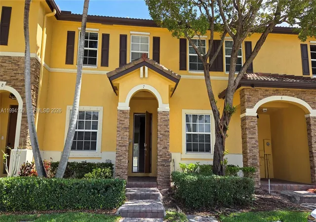 Homes for sale in Cutler Bay, FL | 9001 Sw 227th St #7, Cutler Bay, FL 33190 | MLS# A11994100