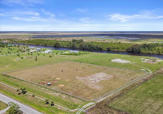 3rd image of 8105 Sw Kanner Hwy, Indiantown, FL 34956 | MLS# B26014616