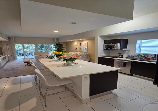 4th image of 5300 Nw 87Th Ave #416, Doral, FL 33178 | MLS# A11994278