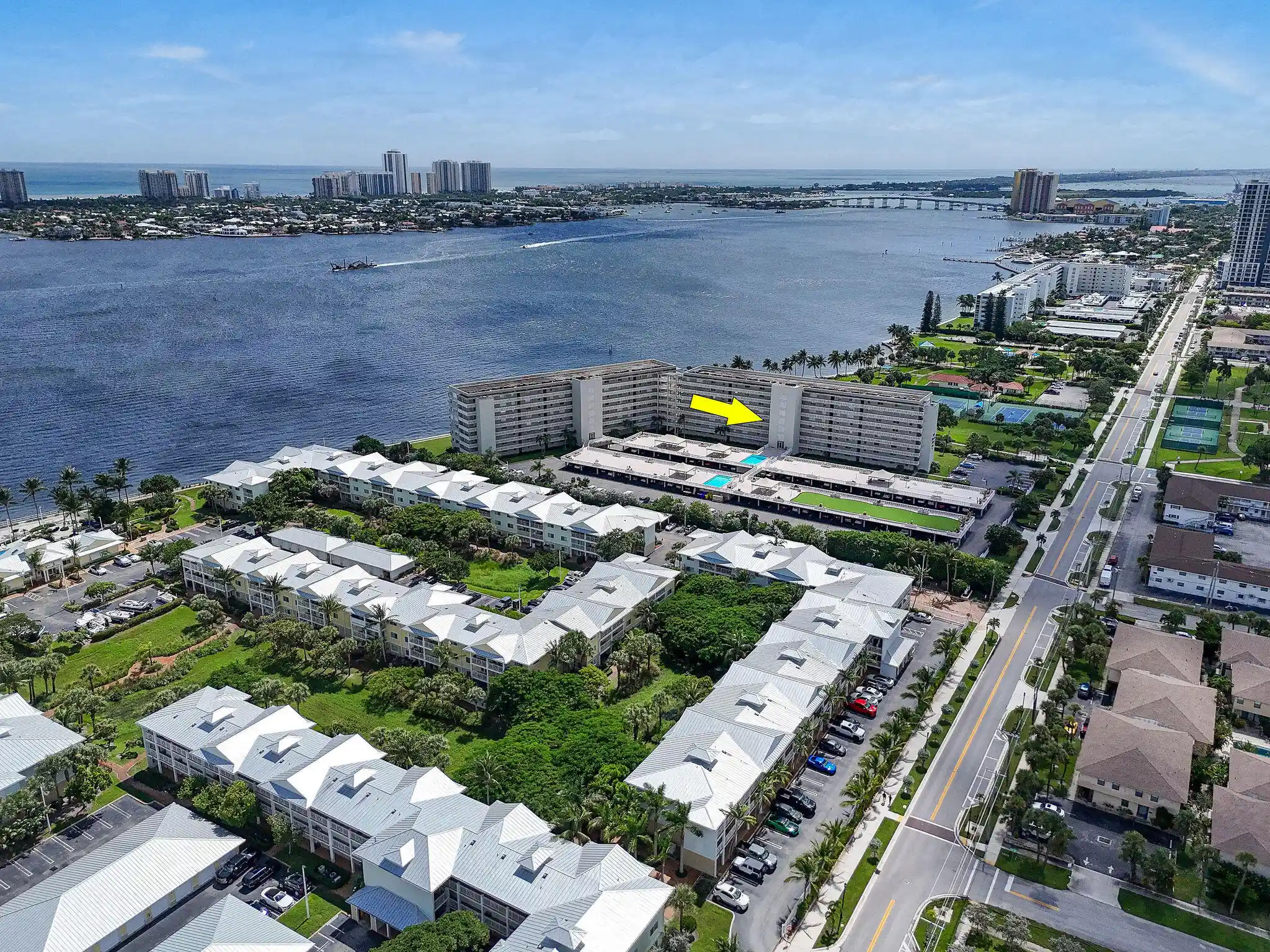 Condo for sale at 801 Lake Shore Dr #414, West Palm Beach, FL 33403 | MLS# B26014731