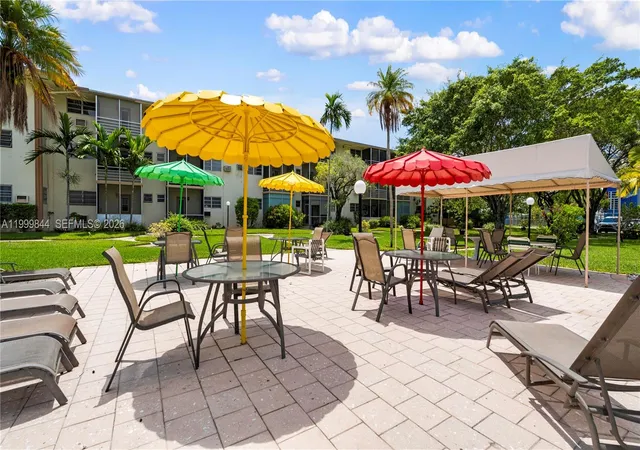 3rd image of 16900 Ne 14Th Ave #204, Miami, FL 33162 | MLS# A11999844