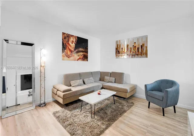 5th image of 16900 Ne 14Th Ave #204, Miami, FL 33162 | MLS# A11999844