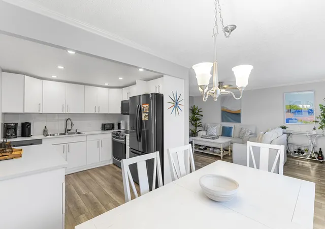 Photo 2 of Condo for sale at 1032 Ventnor H Crescent #H, Deerfield Beach, FL 33442 | MLS# B26014796 | Listing updated on 2026-09-24