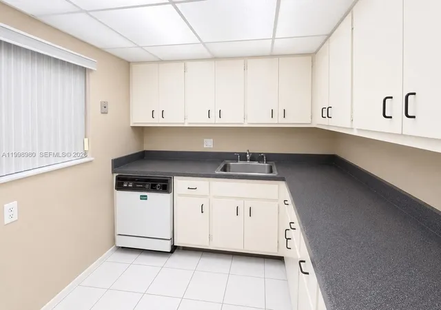 2nd image of 7787 Sw 86Th St #E206, Miami, FL 33143 | MLS# A11998980