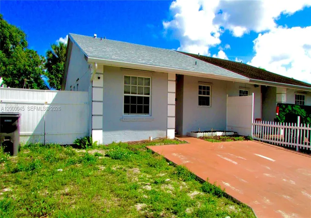 Homes for sale in West Palm Beach, FL | 5412 Cannon Wy, West Palm Beach, FL 33415 | MLS# A12000045