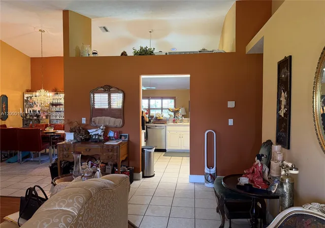 2nd image of 3509 Sunrise Dr, Sebring, FL 33872 | MLS# A12000191