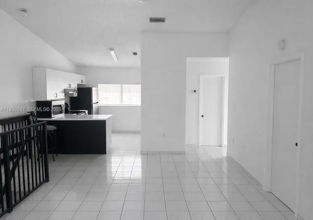2nd image of 7891 W 29th Wy #202, Hialeah, FL 33018 | MLS# A11999847