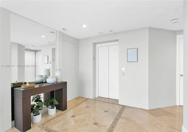 3rd image of 3802 Ne 207Th St #1001, Aventura, FL 33180 | MLS# A11988114