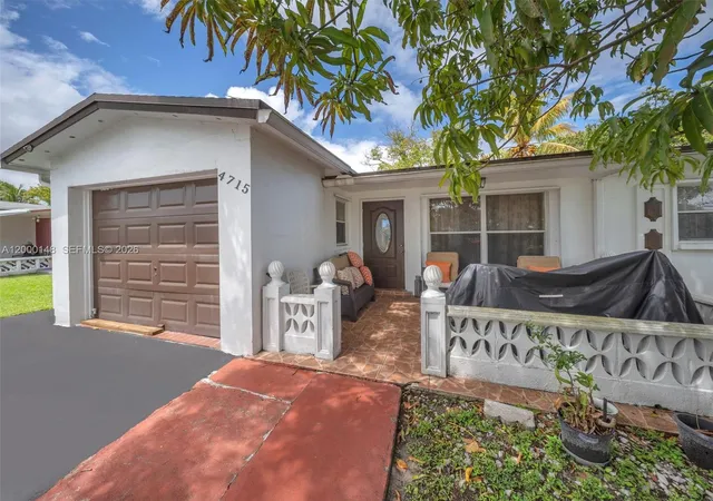1st image of 4715 Nw 43rd St, Lauderdale Lakes, FL 33319 | MLS# A12000148