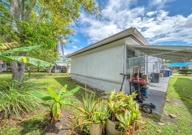 23rd image of 4715 Nw 43rd St, Lauderdale Lakes, FL 33319 | MLS# A12000148
