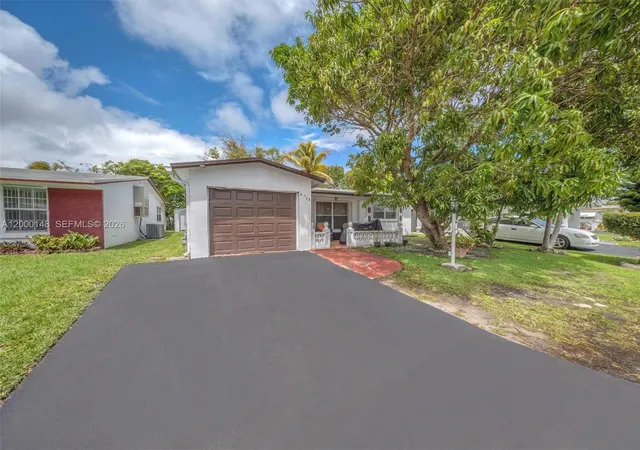 4th image of 4715 Nw 43Rd St, Lauderdale Lakes, FL 33319 | MLS# A12000148