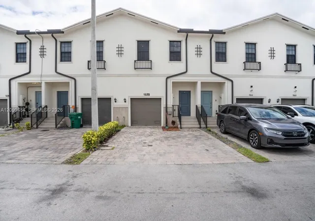 Homes for sale in Florida City, FL | 1170 Sw 7th Ct, Florida City, FL 33034 | MLS# A12000454