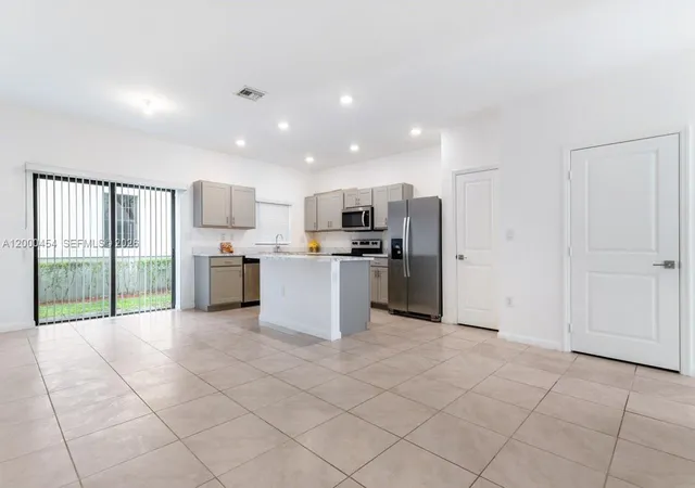 5th image of 1170 Sw 7Th Ct, Florida City, FL 33034 | MLS# A12000454