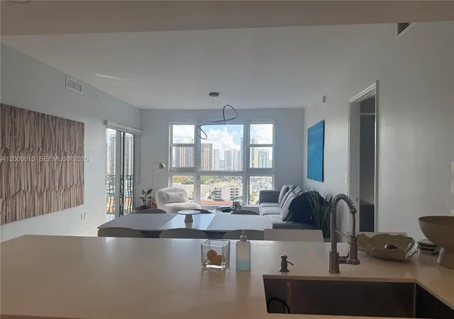 4th image of 20000 E Country Club Dr #PH09, Miami, FL 33180 | MLS# A12000610