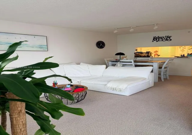 2nd image of 701 Brickell Key Blvd #1501, Miami, FL 33131 | MLS# A12000665