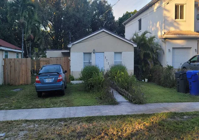 Photo 3 of Multi family home for sale at 5721 Fillmore St, Hollywood, FL 33021 | MLS# B26015191 | Listing updated on 2026-09-23