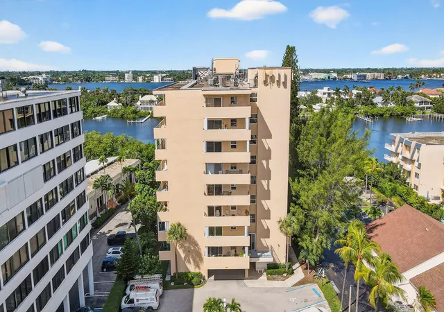 Photo 28 of Condo for sale at 3581 S Ocean Blvd #3c, Palm Beach, FL 33480 | MLS# B26015277 | Listing updated on 2026-10-06