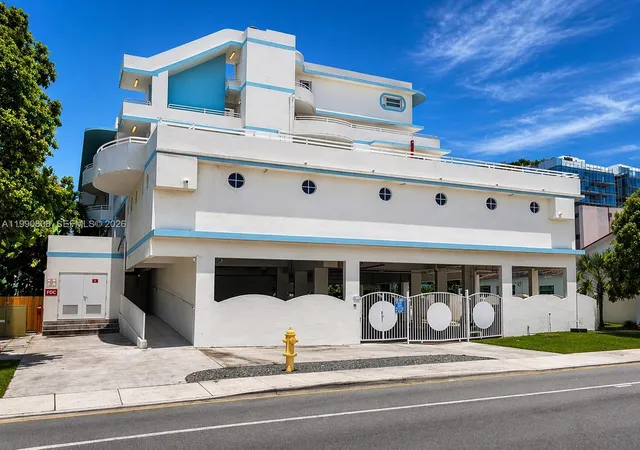 2nd image of 9156 Collins Ave #107, Surfside, FL 33154 | MLS# A11990808