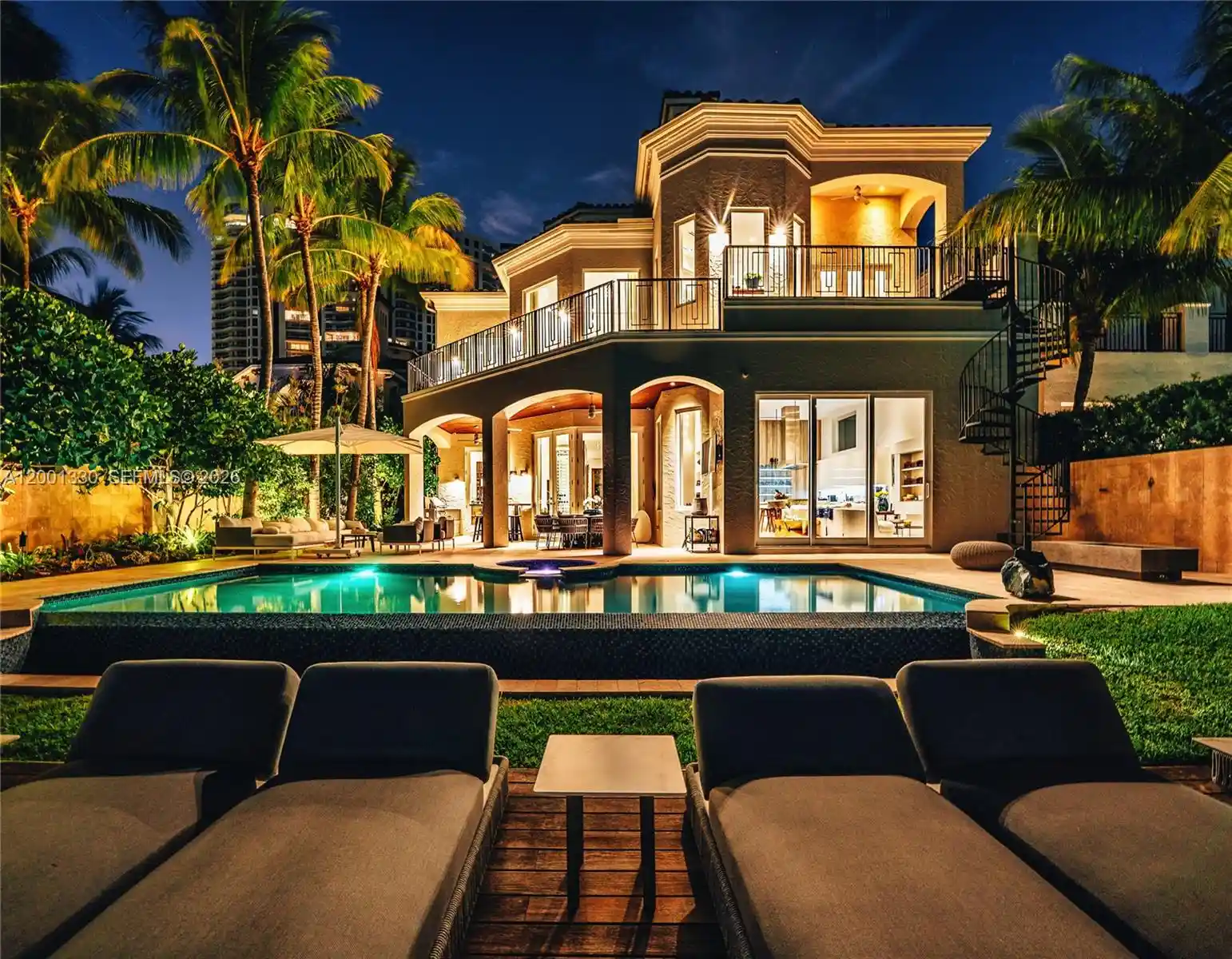 Photo 1 of Mansion for sale at 3916 Island Ests Dr, Aventura, FL 33160 | MLS# A12001330 | Listing updated on 2026-10-31