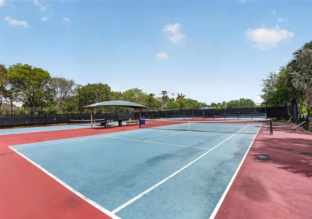 Homes for sale in Pompano Beach, FL | 4030 W Palm Aire Drive, Pompano Beach, FL 33069 | Houzeo