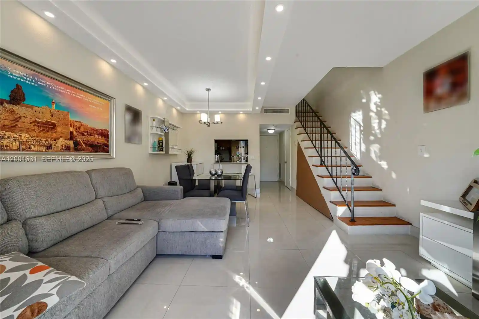 Listing Photo 1 - Condo for sale in 1305 W 53Rd St located at 1305 W 53Rd St, Hialeah, FL 33012 - Unit #429