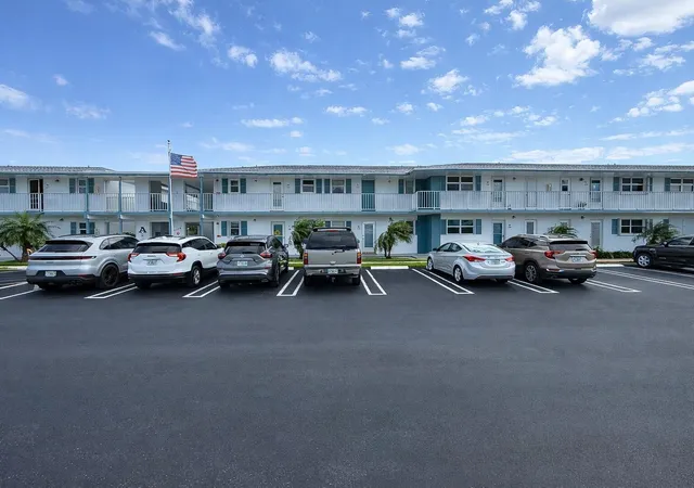 Homes for sale in Boynton Beach, FL | 1114 Lake Ter #205, Boynton Beach, FL 33426 | MLS# B26015794