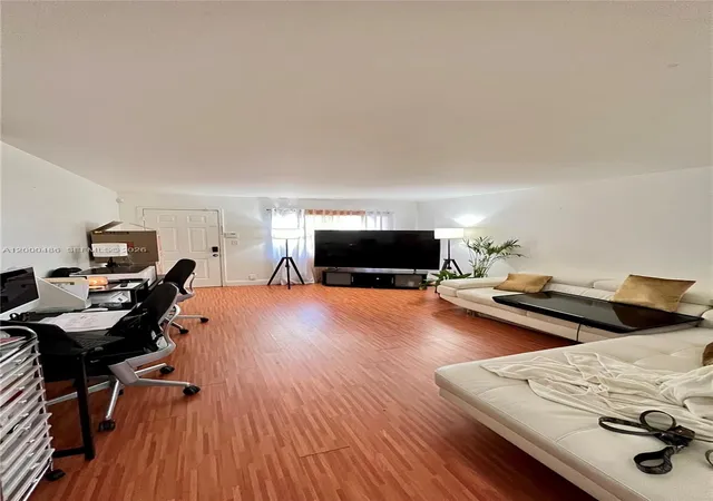 Homes for sale in Miami, FL | 10370 Sw 220Th St, Miami, FL 33190
