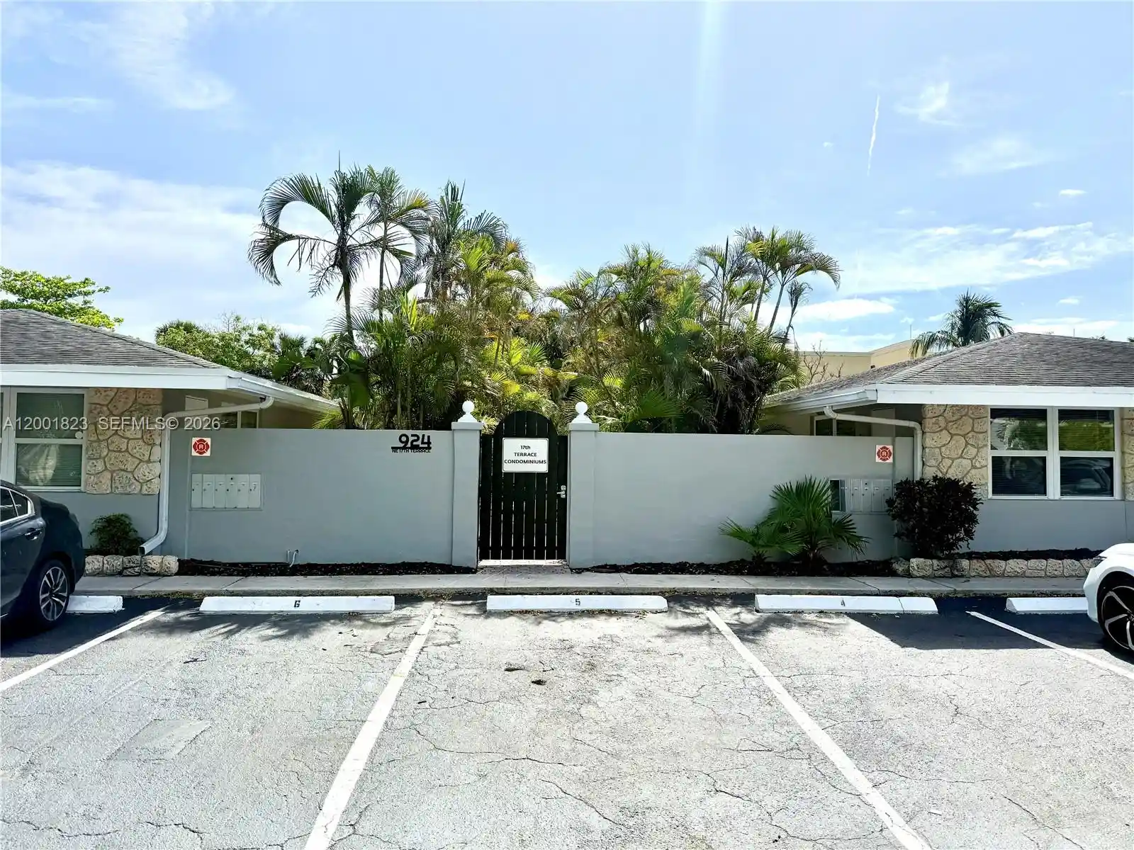 Condo for sale at 924 NE 17th Terrace #1, Fort Lauderdale, FL 33304 | MLS# A12001823