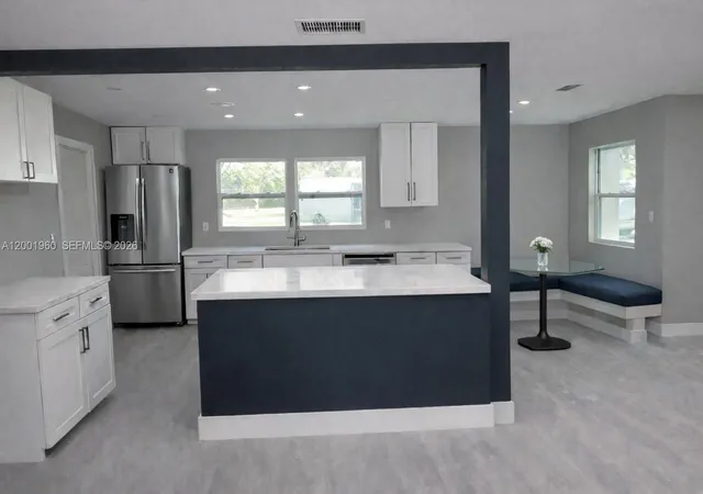 2nd image of 1905 S Village Ave, Tampa, FL 33612 | MLS# A12001960