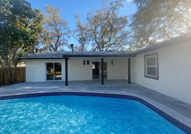 3rd image of 1905 S Village Ave, Tampa, FL 33612 | MLS# A12001960