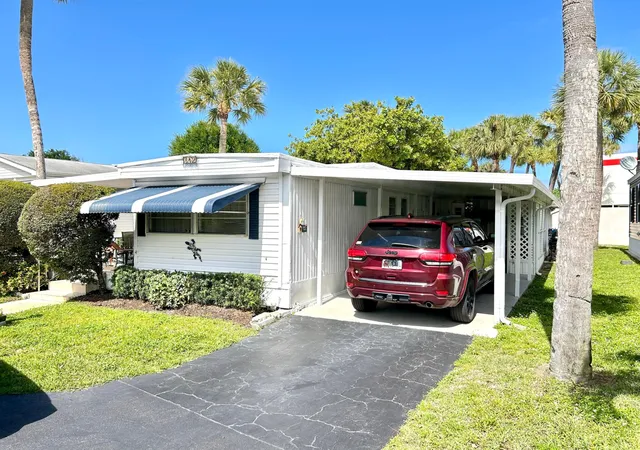 Manufactured home for sale at 312 Hibiscus Dr, Deerfield Beach, FL 33442 | MLS# B26015981